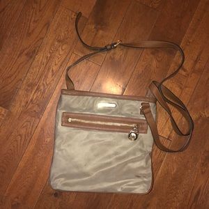 older Micheal KORS shoulder bag💅🏽🦄